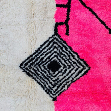 Moroccan Beni Wool Rug in Cream and Bright Pink