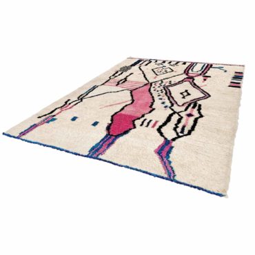 Pink Moroccan Azilal rug from Atlas Mountains
