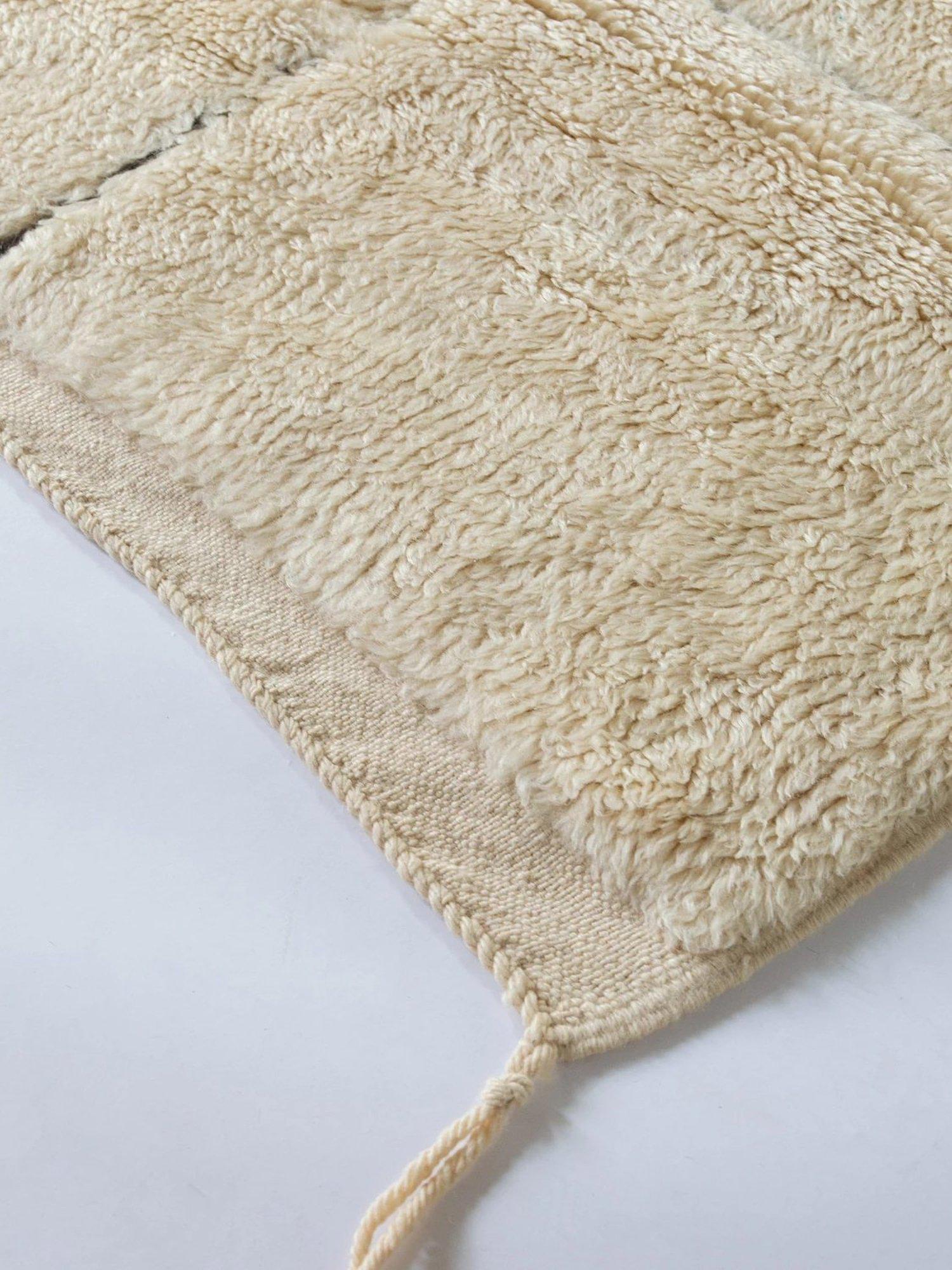 Vintage Shag Handwoven Beni Ourain Rug White with Black Diamond