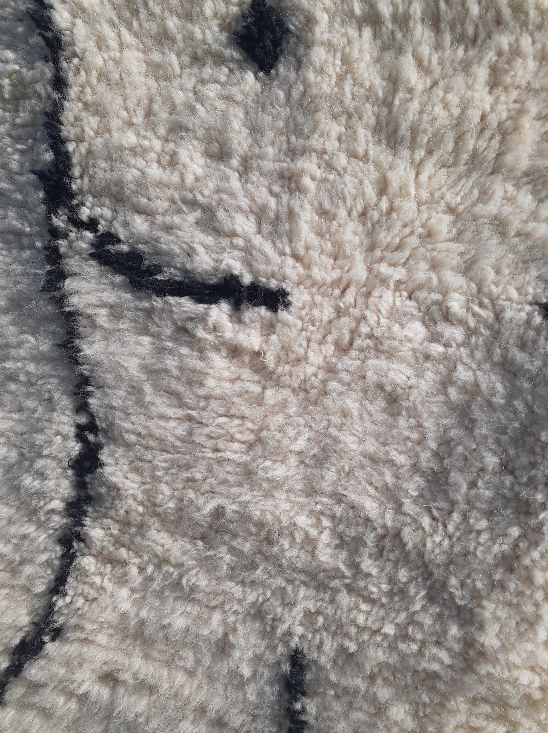 Beni ourain rug - women silhouette art - Image 6