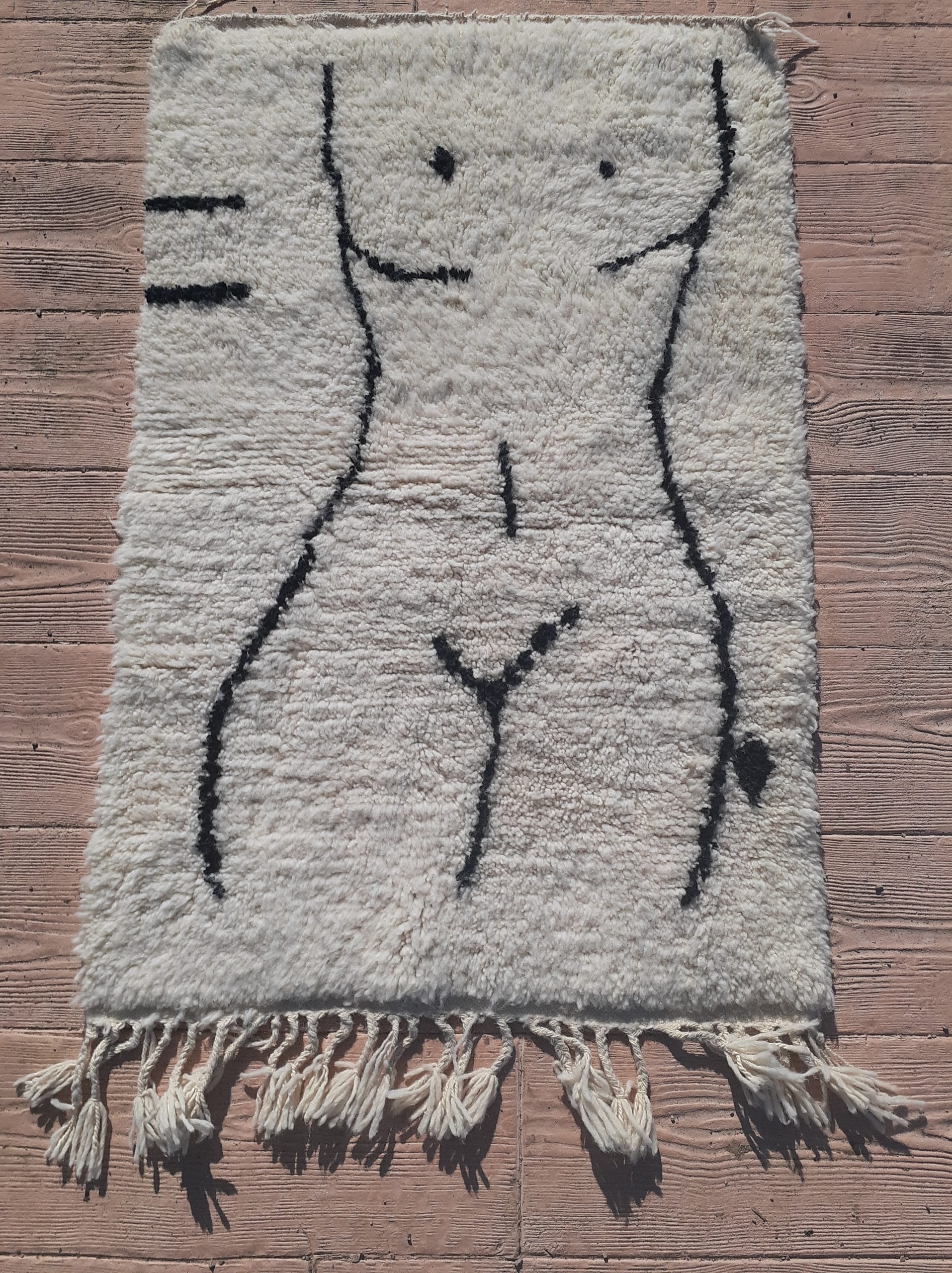 Beni ourain rug - women silhouette art - Image 9