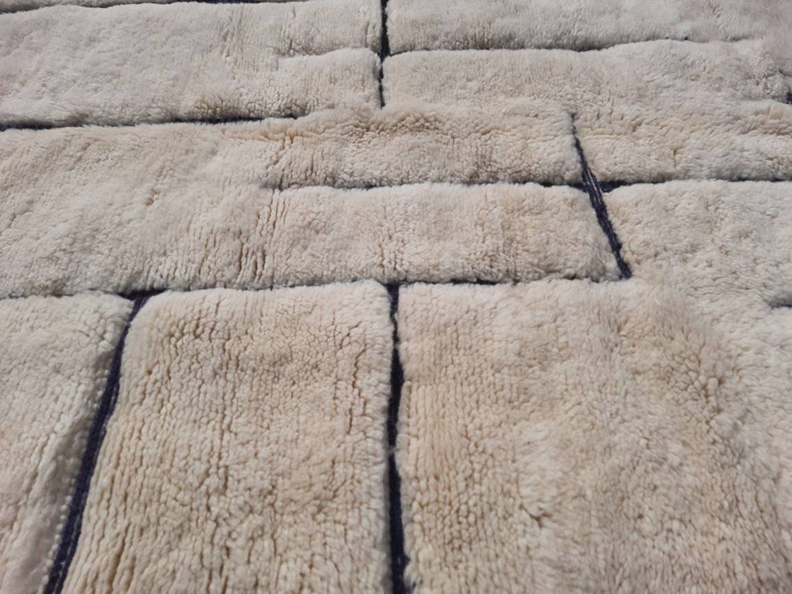 Small Moroccan rug 4x6 - Image 2