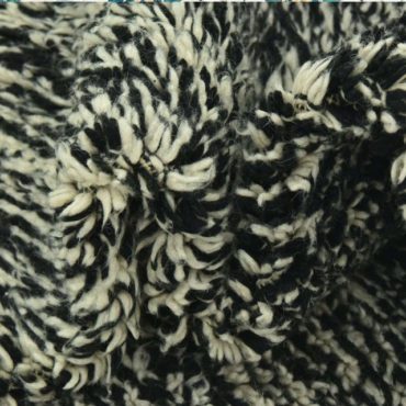 Moroccan area rug Black/cream