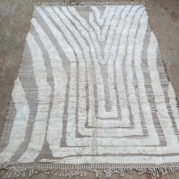 Wool Area Rug One-of-a-Kind pattern
