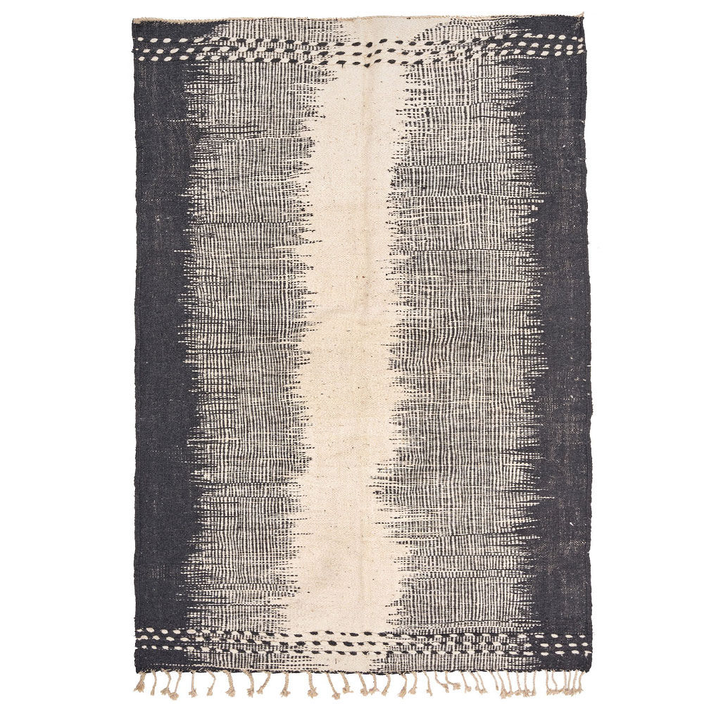 moroccan kilim rug in white and black abstract pattern