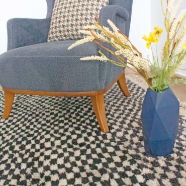 Moroccan checkered area rug Black and White – 8’x10′