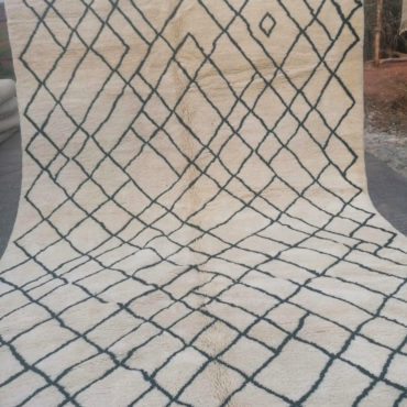 Beni Mrirt rug with Black design 8×11 Ft