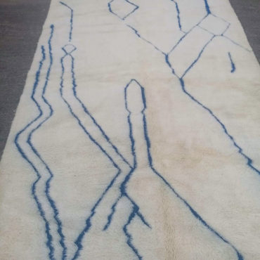 Moroccan beni mrirt rug with blue pattern 6.5×10 ft