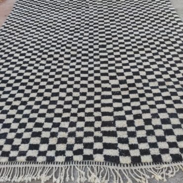 Checkered Moroccan Wool Rug in Black And White 9’x12′
