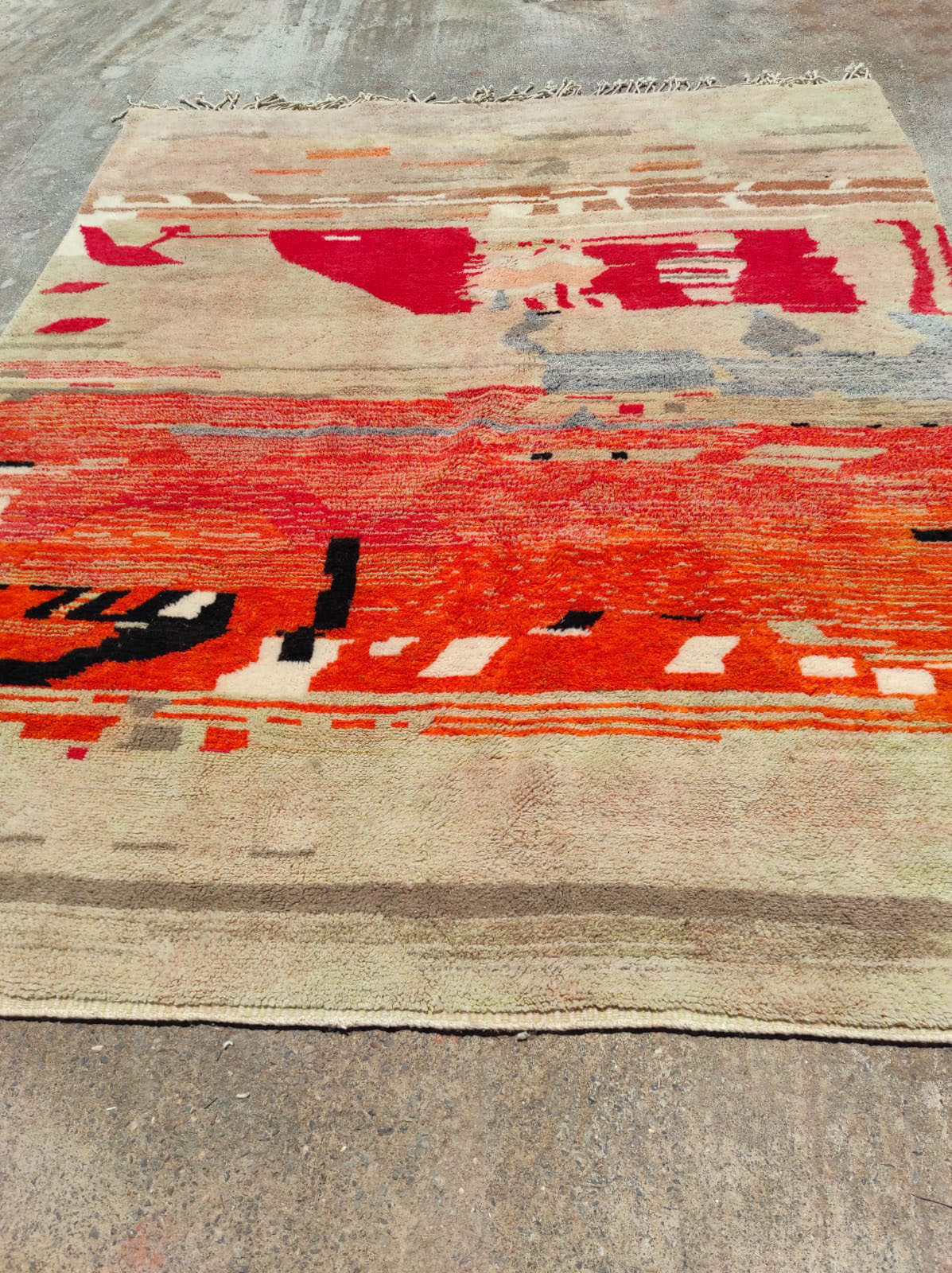 Vintage Inspired Moroccan Wool Rug - Image 5