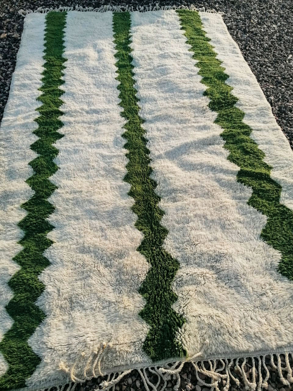 Moroccan Handmade Wool Rug White and Green - Image 3
