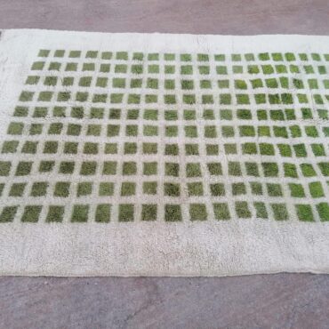 Moroccan Wool Rug Green Squares Pattern 6’x9′