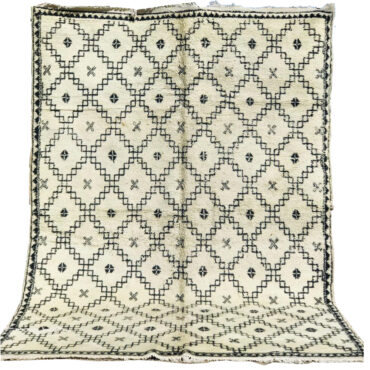 Vintage Black and White Moroccan Wool Rug Marmoucha Tribe style