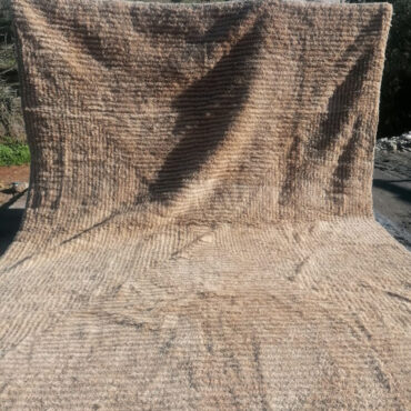 Large Beige Moroccan Beni Mrirt Rug Striped 10’x14′