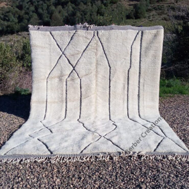 Soft Moroccan Wool Rug Black and White 8.5’x11.5′