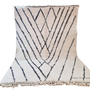 Shag Abstract Moroccan Rug Black and White 6.5′ x 9.8′