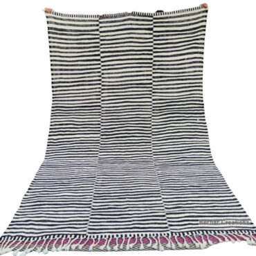 Striped Moroccan Kilim Wool Rug Black and White 6.5’x10′