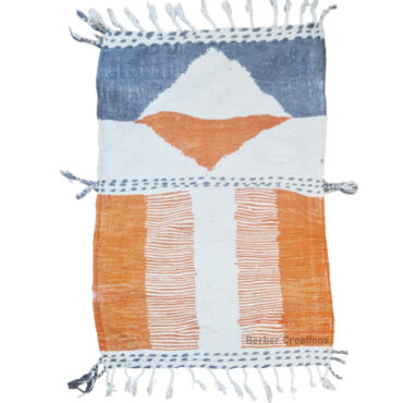 Small Handmade Kilim Moroccan Rug 3.2’x4.9′ – HOSNEARA