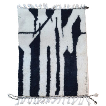 Small Moroccan Rug Black and White  3.2’x4.9′