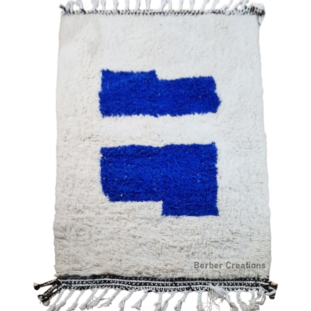 Small shag moroccan wool rug white and blue