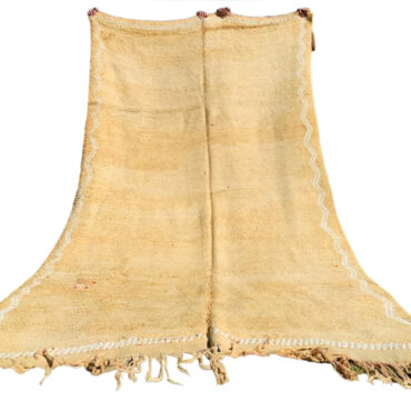 Stunning Faded Vintage Moroccan Wool Rug 5.7’x9.7′