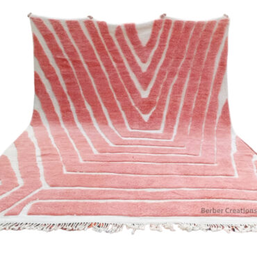 Handwoven Moroccan Beni Mrirt Pink Rug  BR0090