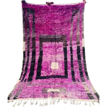 Vintage Moroccan Boujaad Rug 5’x8′