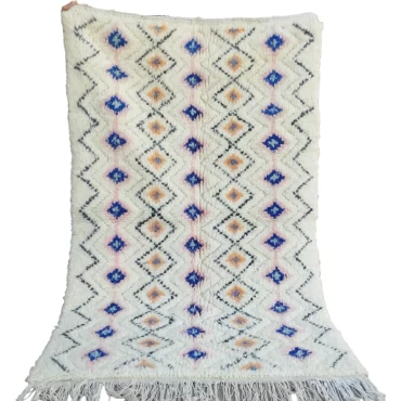 Vintage Moroccan Berber Boujaad Rug 2.9’x4.4′