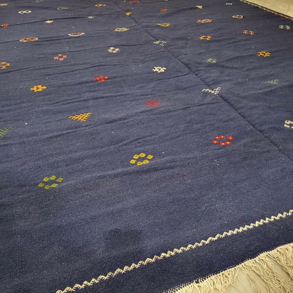 handmade flatweave wool rug blue taznakht style details 8