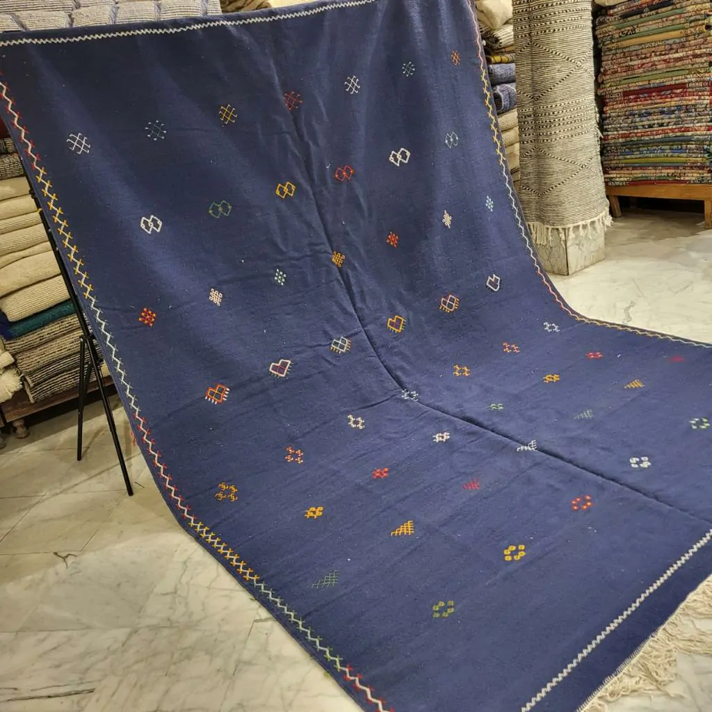 handmade flatweave wool rug blue taznakht style details 6