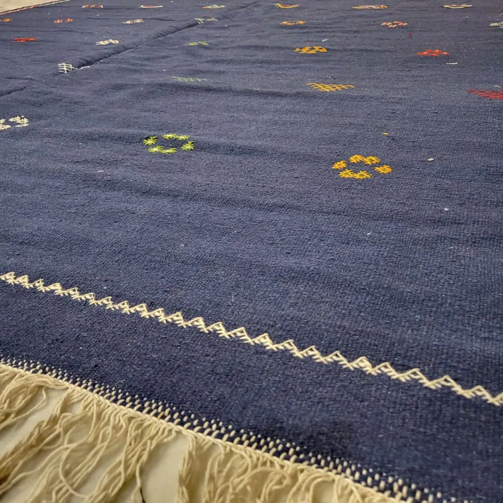 handmade flatweave wool rug blue taznakht style details 4