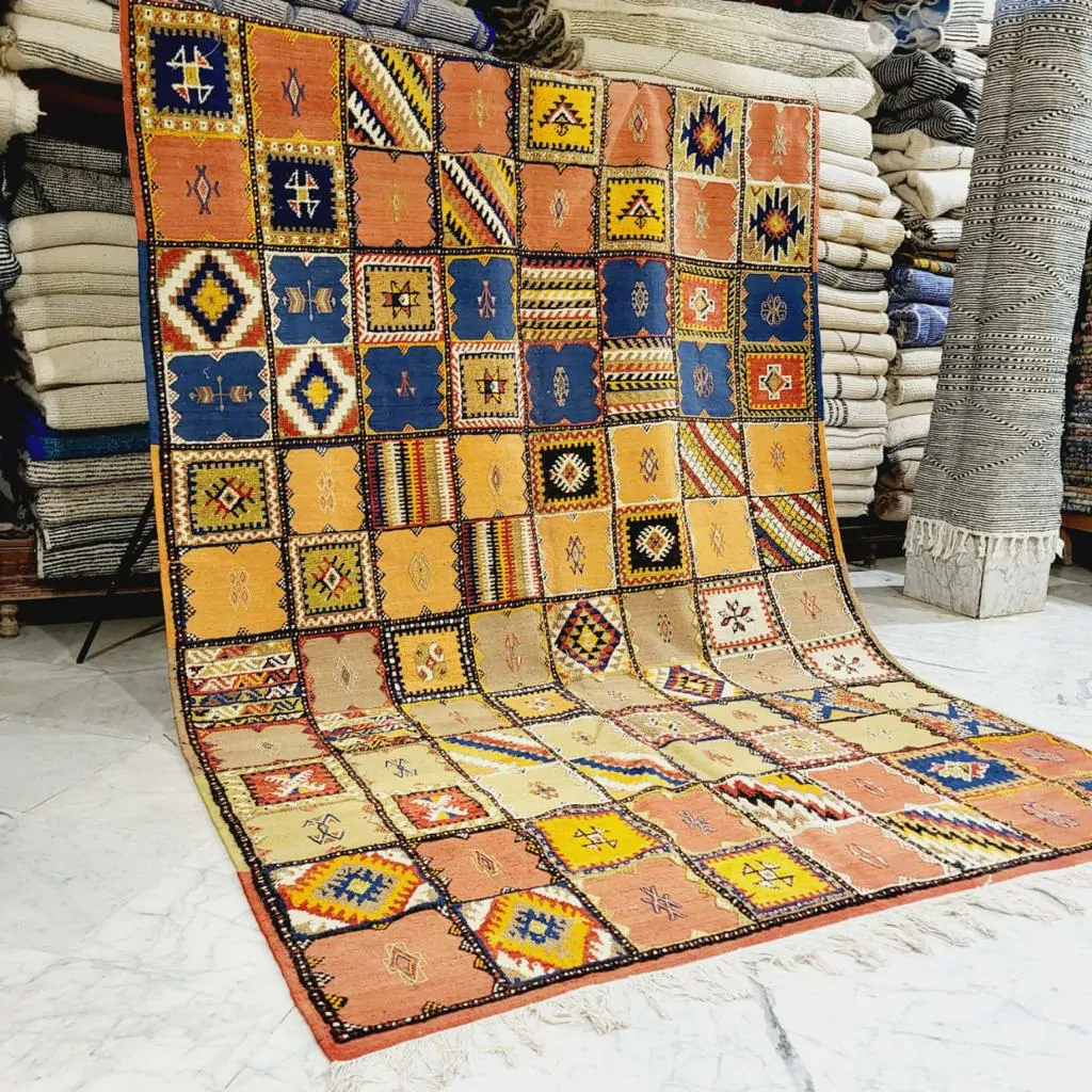 Taznakht Vintage Moroccan Berber Rug 7'x10' - Image 10