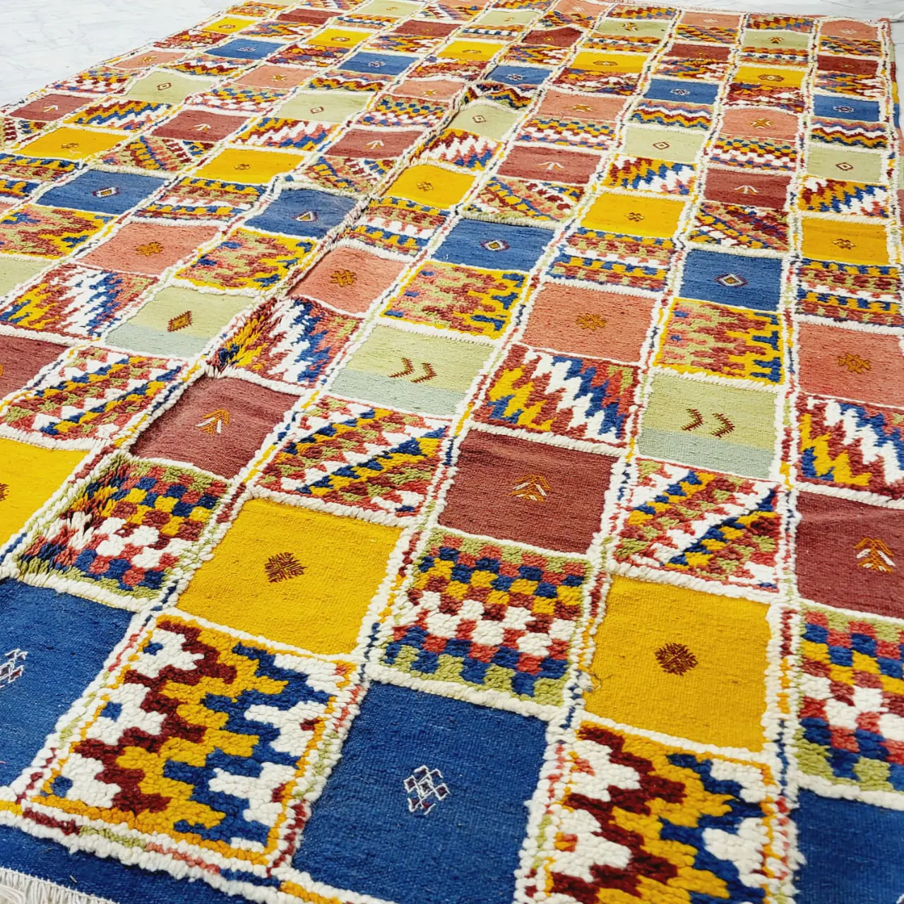 Taznakht Vintage Moroccan Berber Rug 7'x10' - Image 4