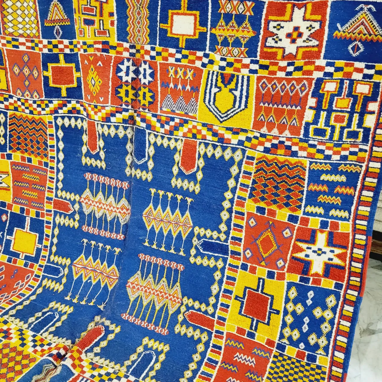 Taznakht Vintage Moroccan Berber Rug 7'x10' - Image 7