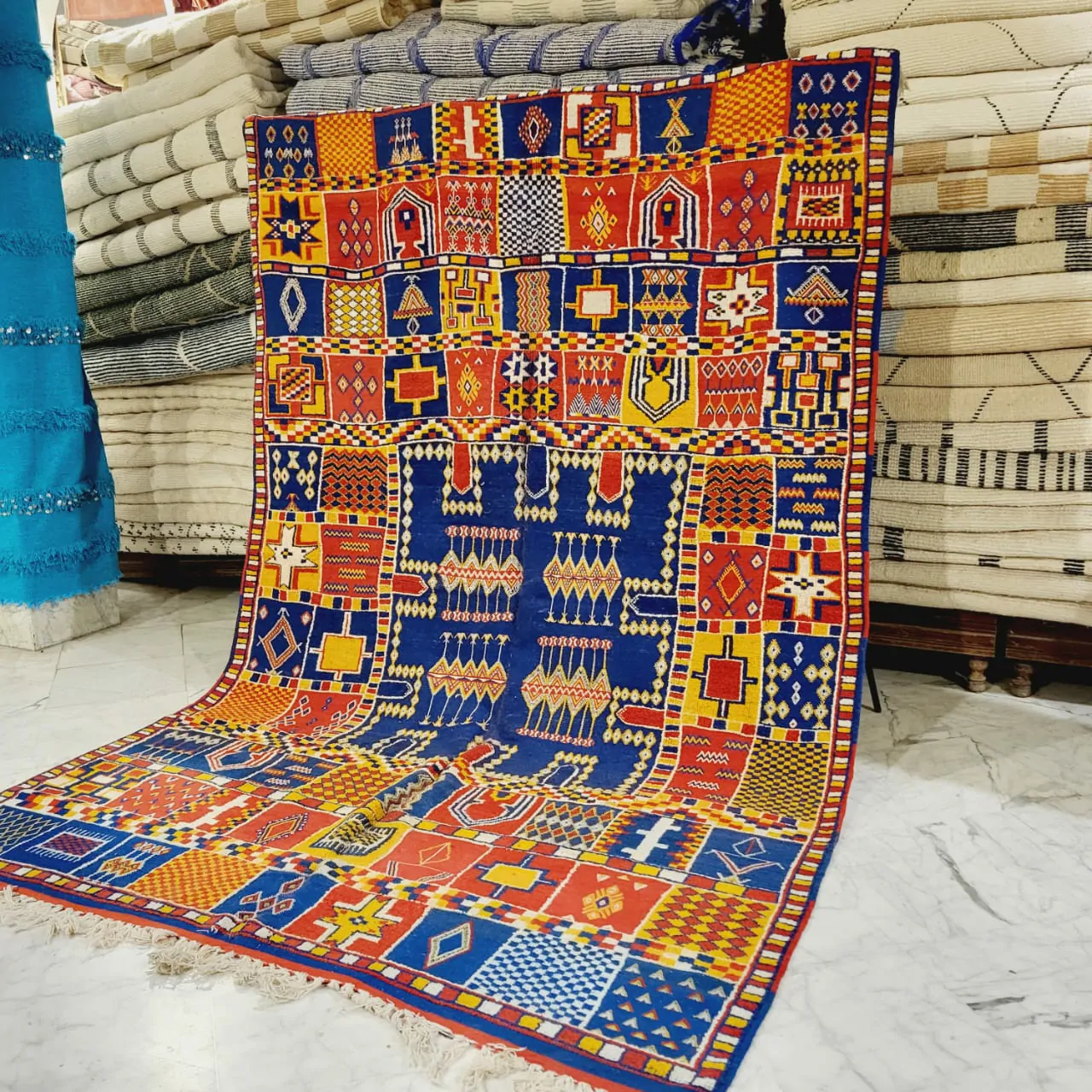 Taznakht Vintage Moroccan Berber Rug 7'x10' - Image 8