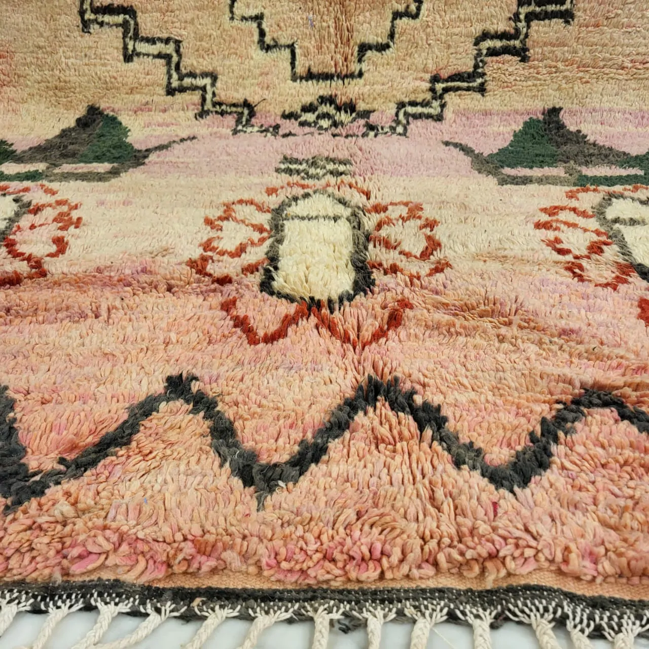 Vintage Moroccan Boujaad Berber Rug Pink 8’x10′