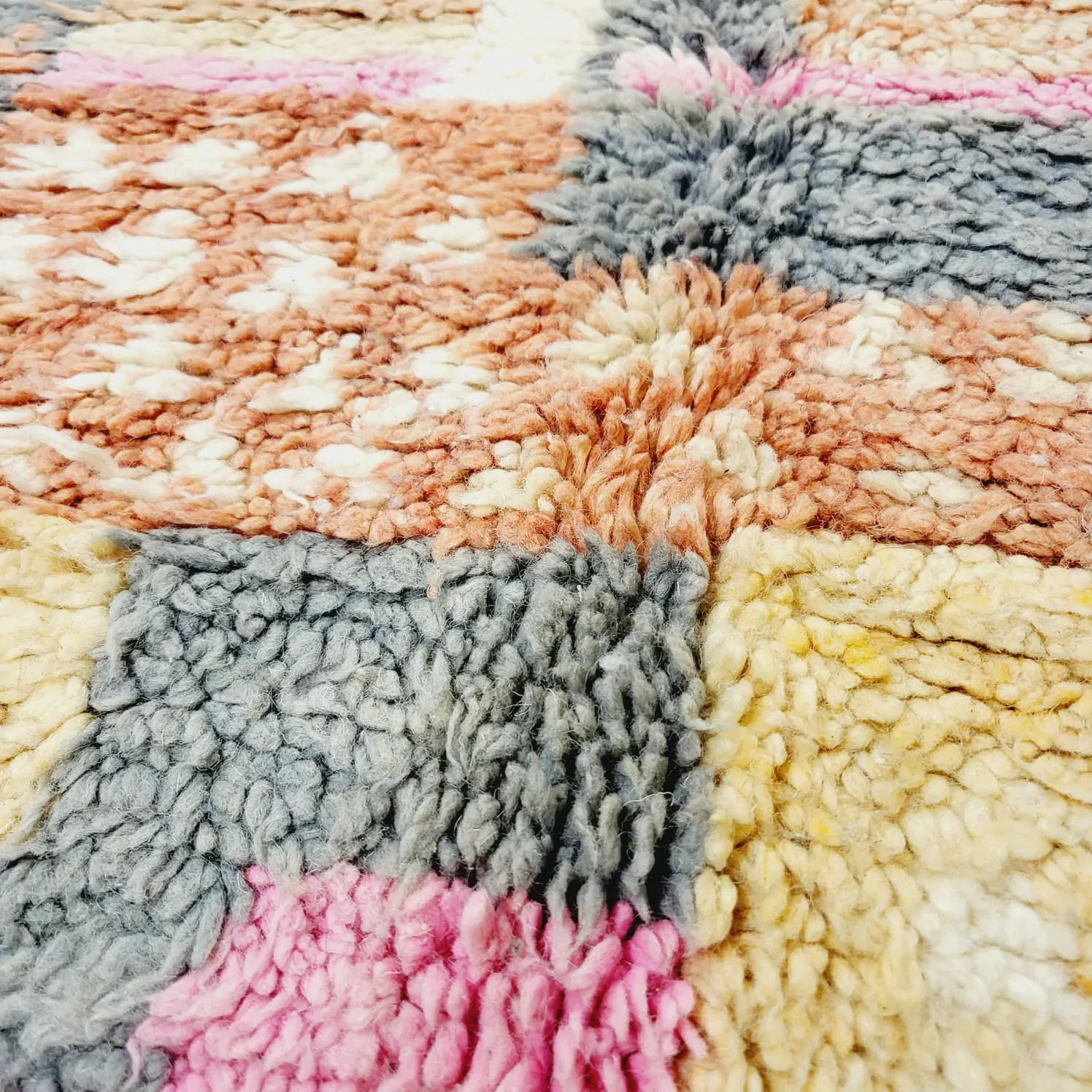 Vintage Berber Moroccan Wool Rug 7’x10′