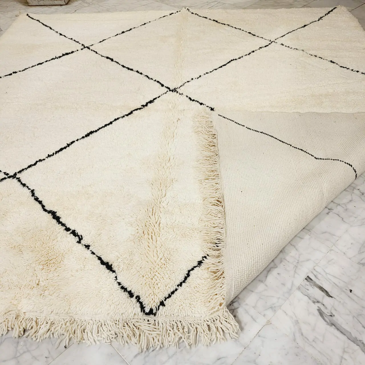 Shag Handmade Beni Ourain Rug Black Diamond Pattern 10'x10' - Image 7