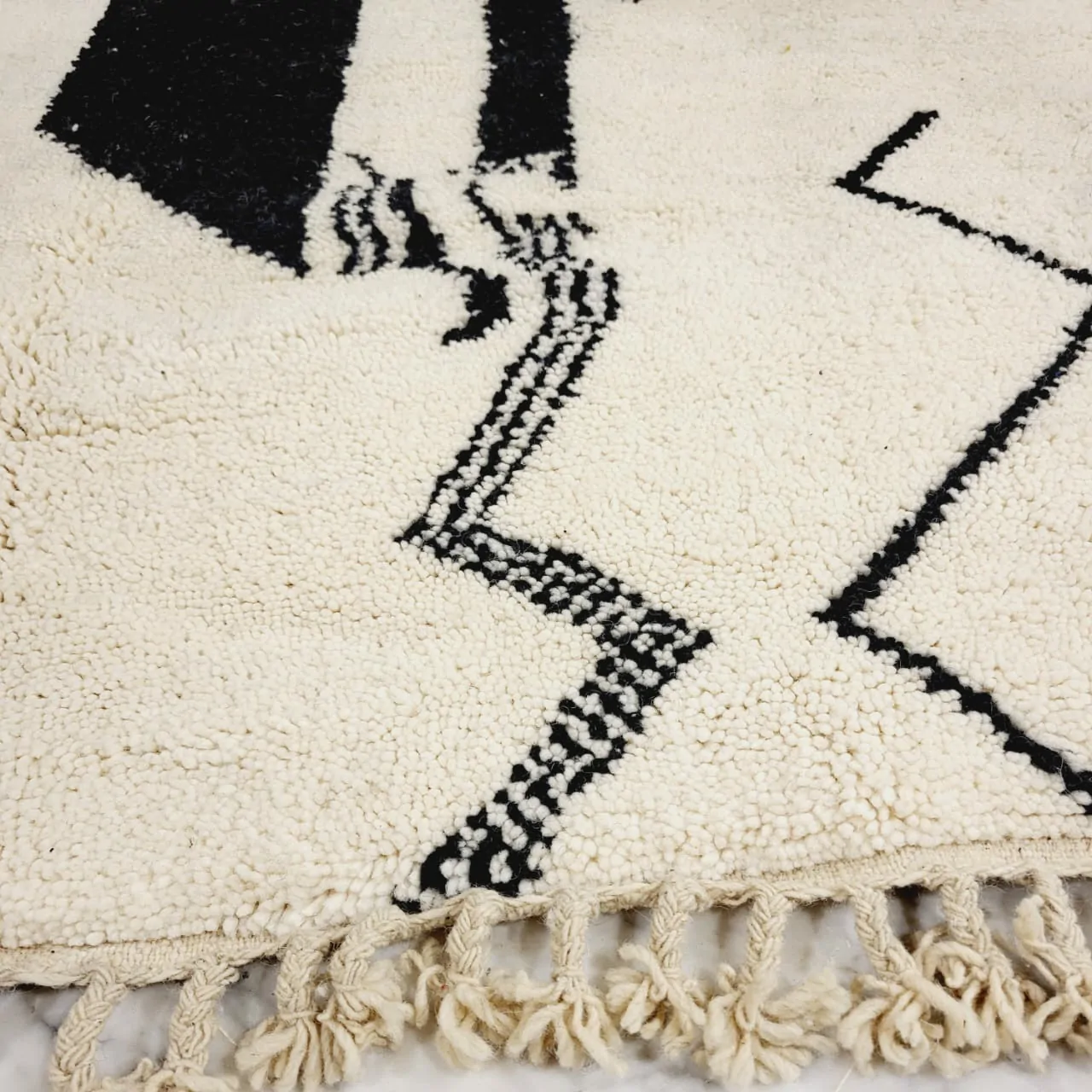 Shag Handmade Beni Ourain Rug 8'x12' - Abstract Pattern - Image 8