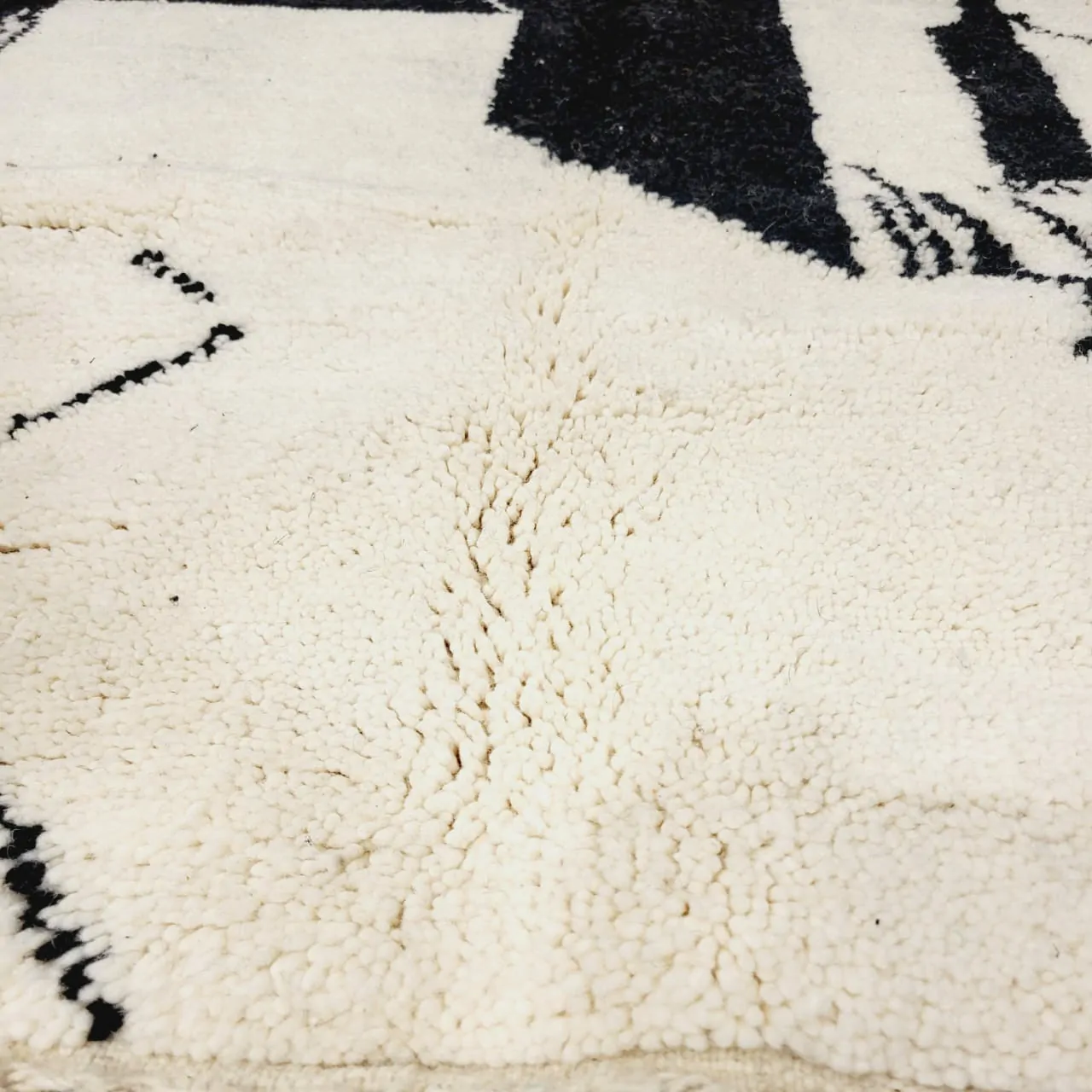 Shag Handmade Beni Ourain Rug 8'x12' - Abstract Pattern - Image 3