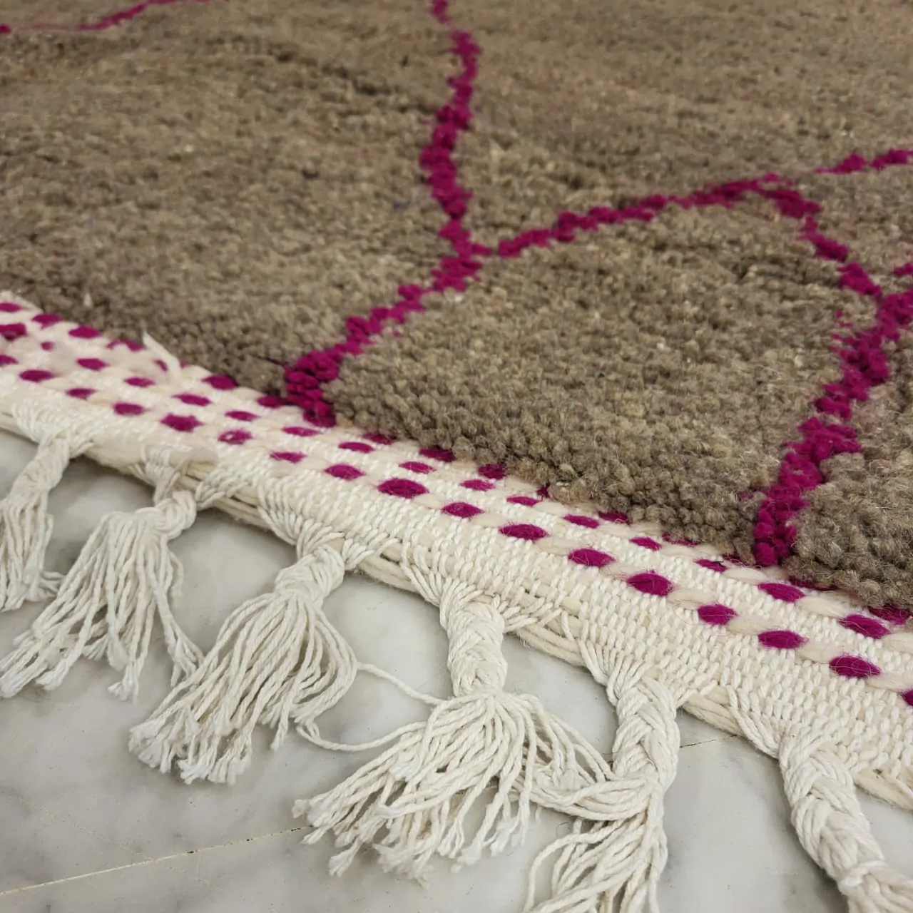 Shag Moroccan Beni Ourain Wool Rug 7'x10' - Image 3