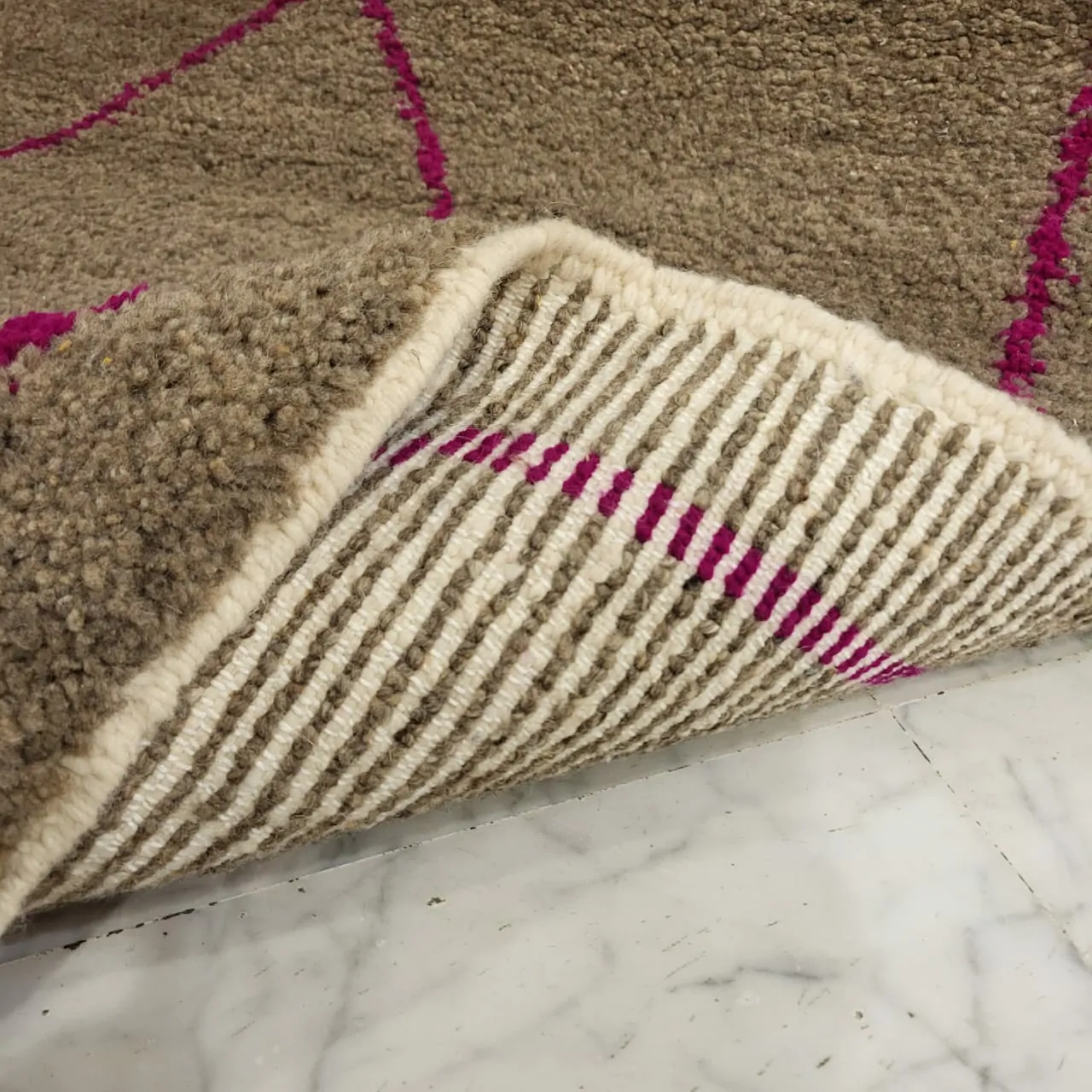 Shag Moroccan Beni Ourain Wool Rug 7’x10′