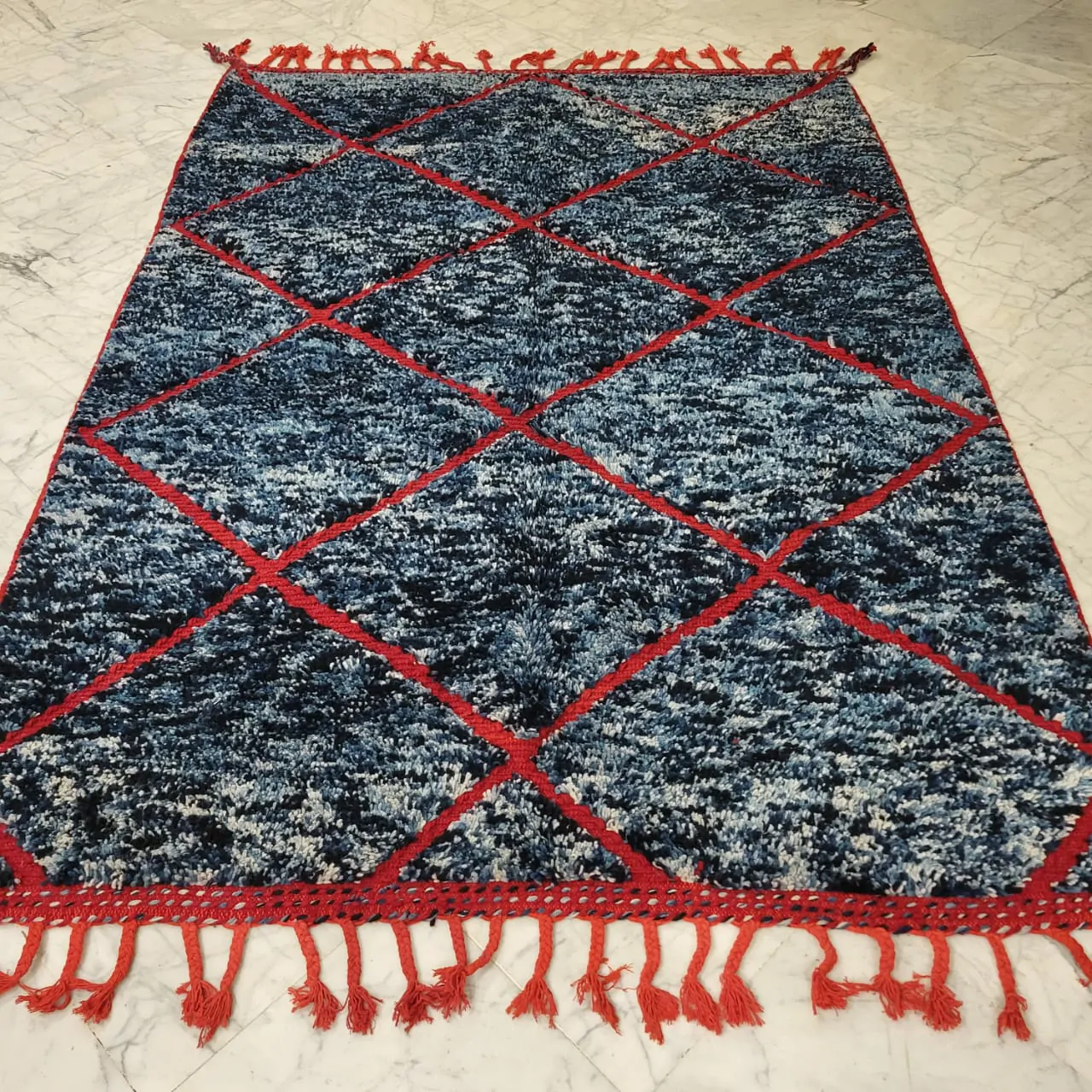 Shag Moroccan Beni Ourain Berber Rug 5’x8′