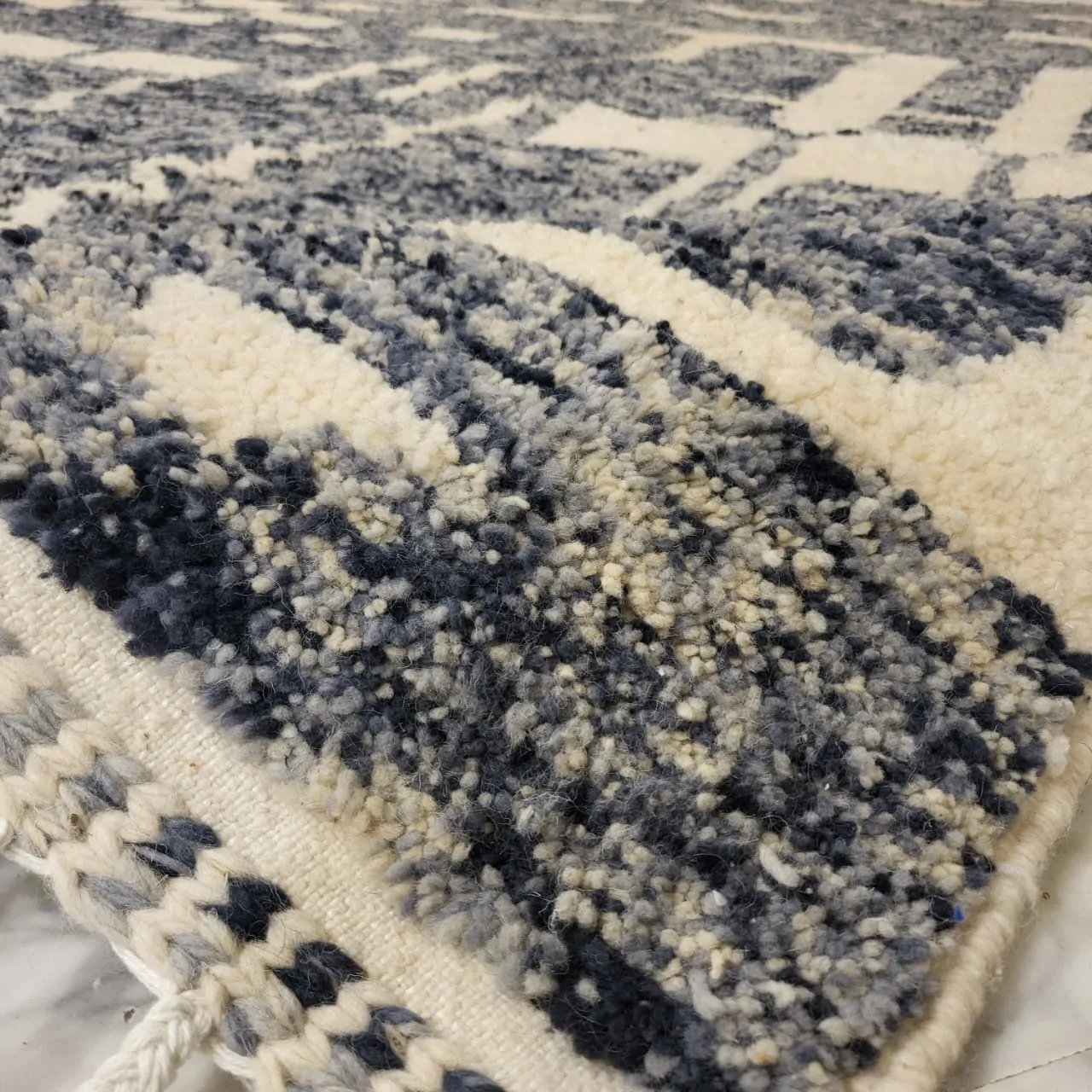 Shag Moroccan Beni Ourain Wool Rug Gray 7'x10' - Image 4