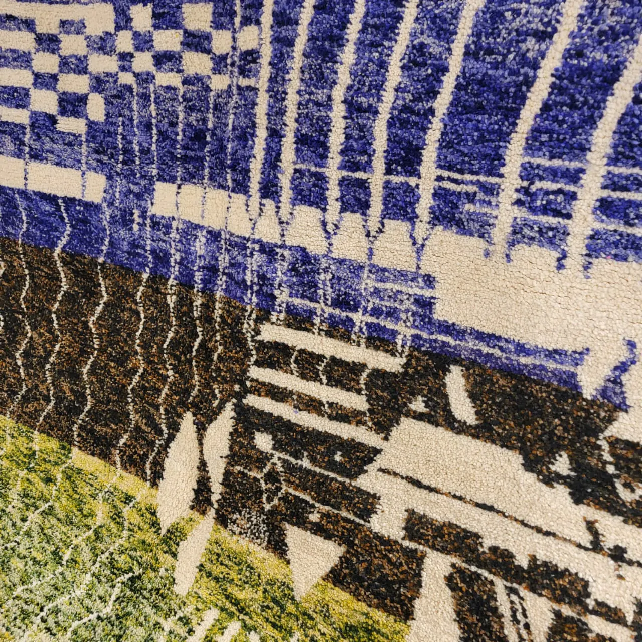 Shag Moroccan Beni Ourain Wool Rug Green and Blue 7’x10′