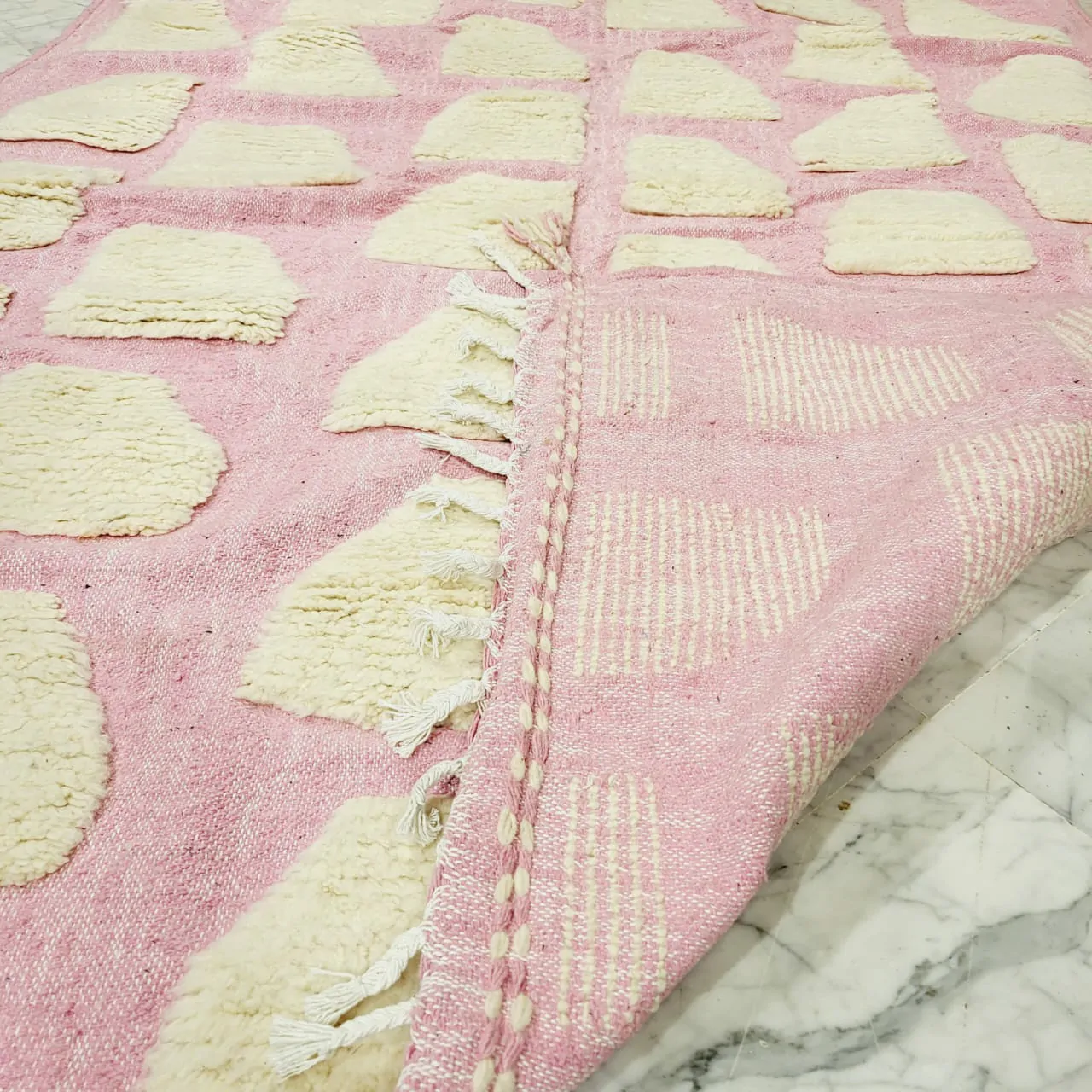 Shag Pink Moroccan Wool Rug 6’x10′