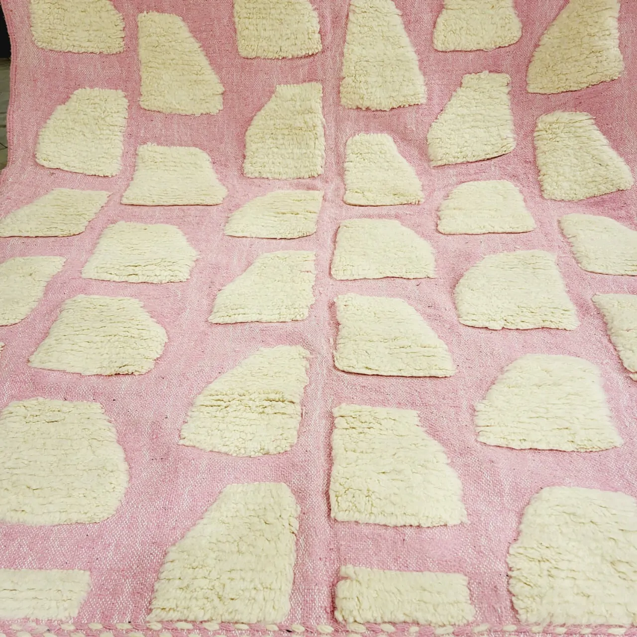 Shag Pink Moroccan Wool Rug 6'x10' - Image 12