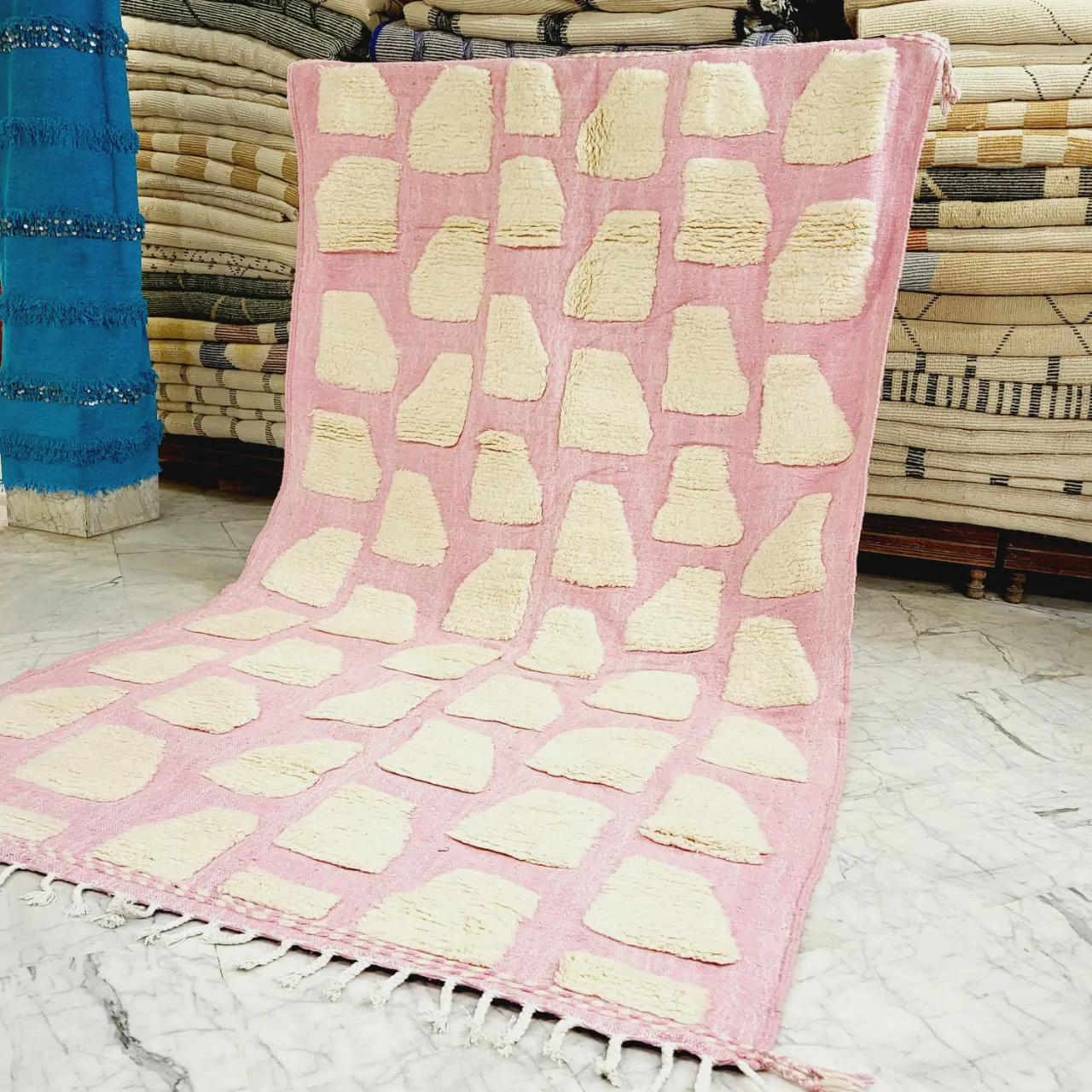 Shag Pink Moroccan Wool Rug 6'x10' - Image 6