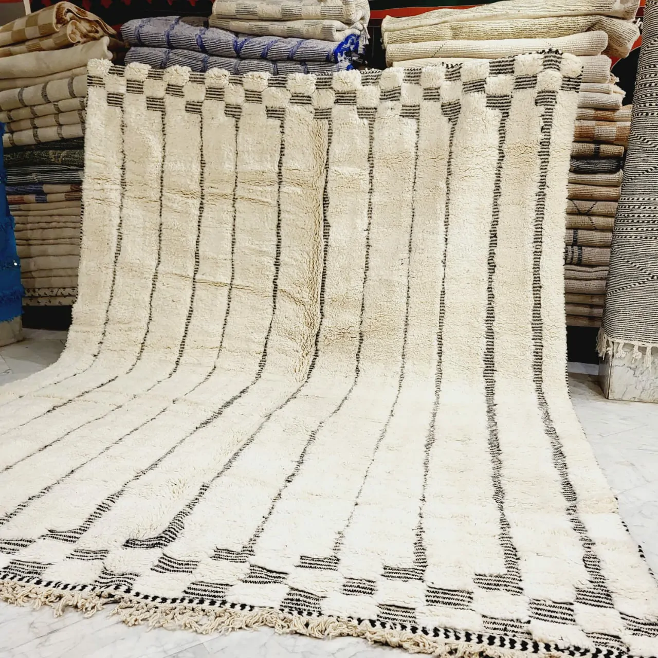 Shag Moroccan Beni Ourain Rug 10'x13' - Image 6