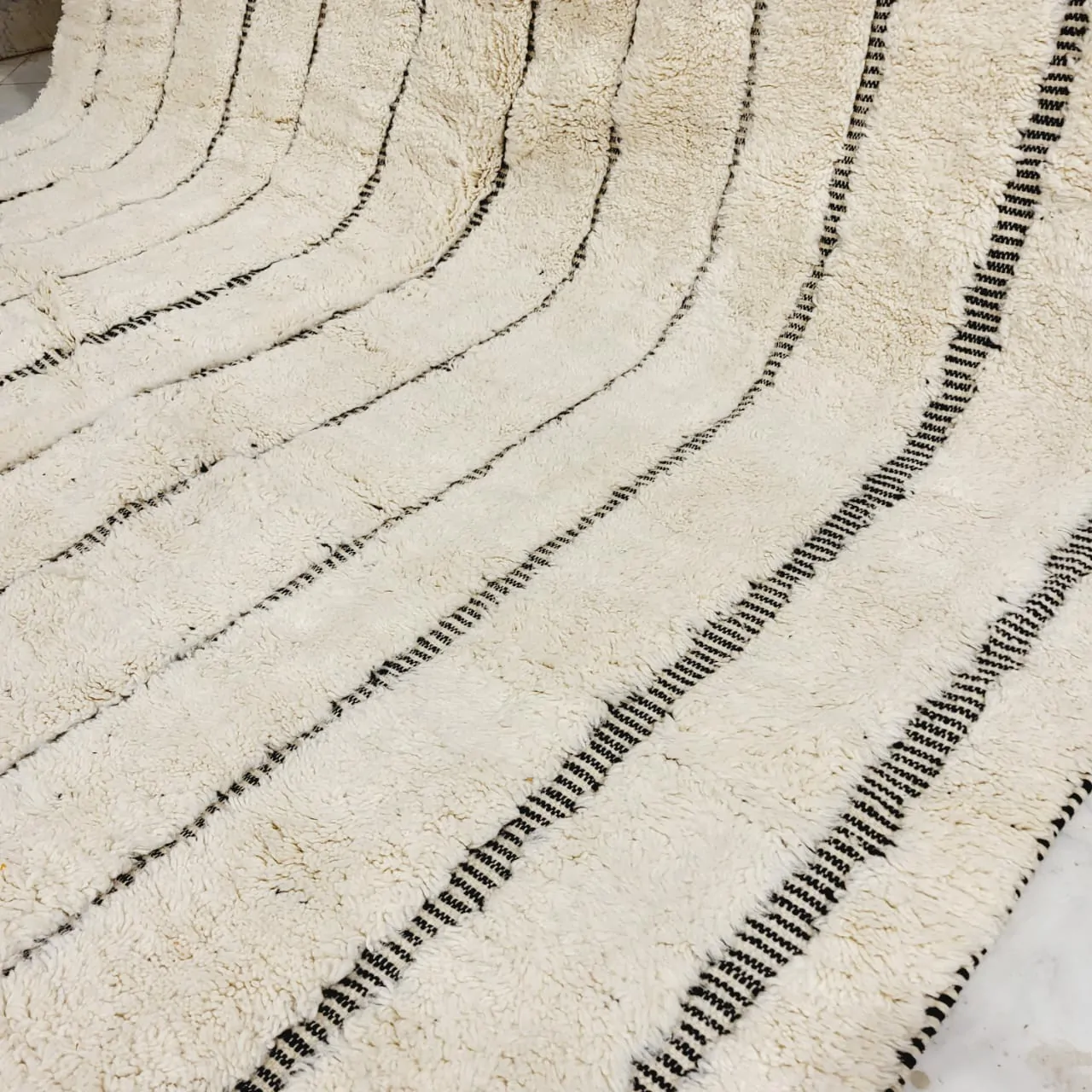 Shag Moroccan Beni Ourain Rug 10'x13' - Image 8